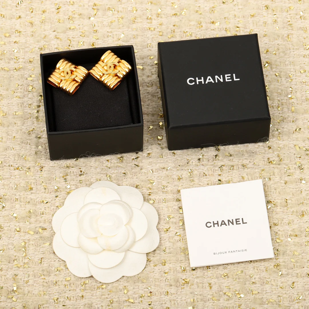 Серьги Chanel - клипсовые, модель 834