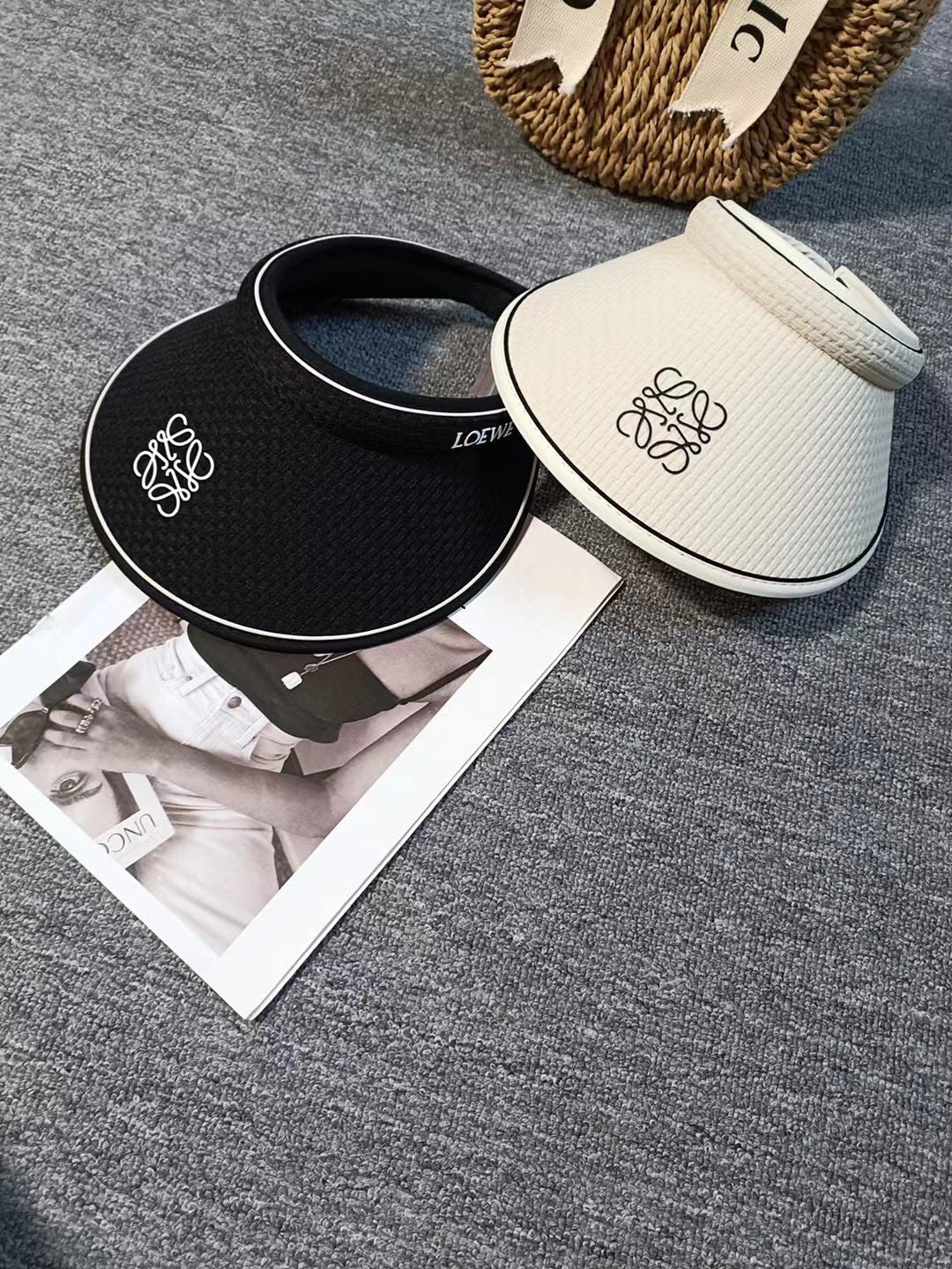 LOEWE - Новая плетеная солнцезащитная шляпа с логотипом