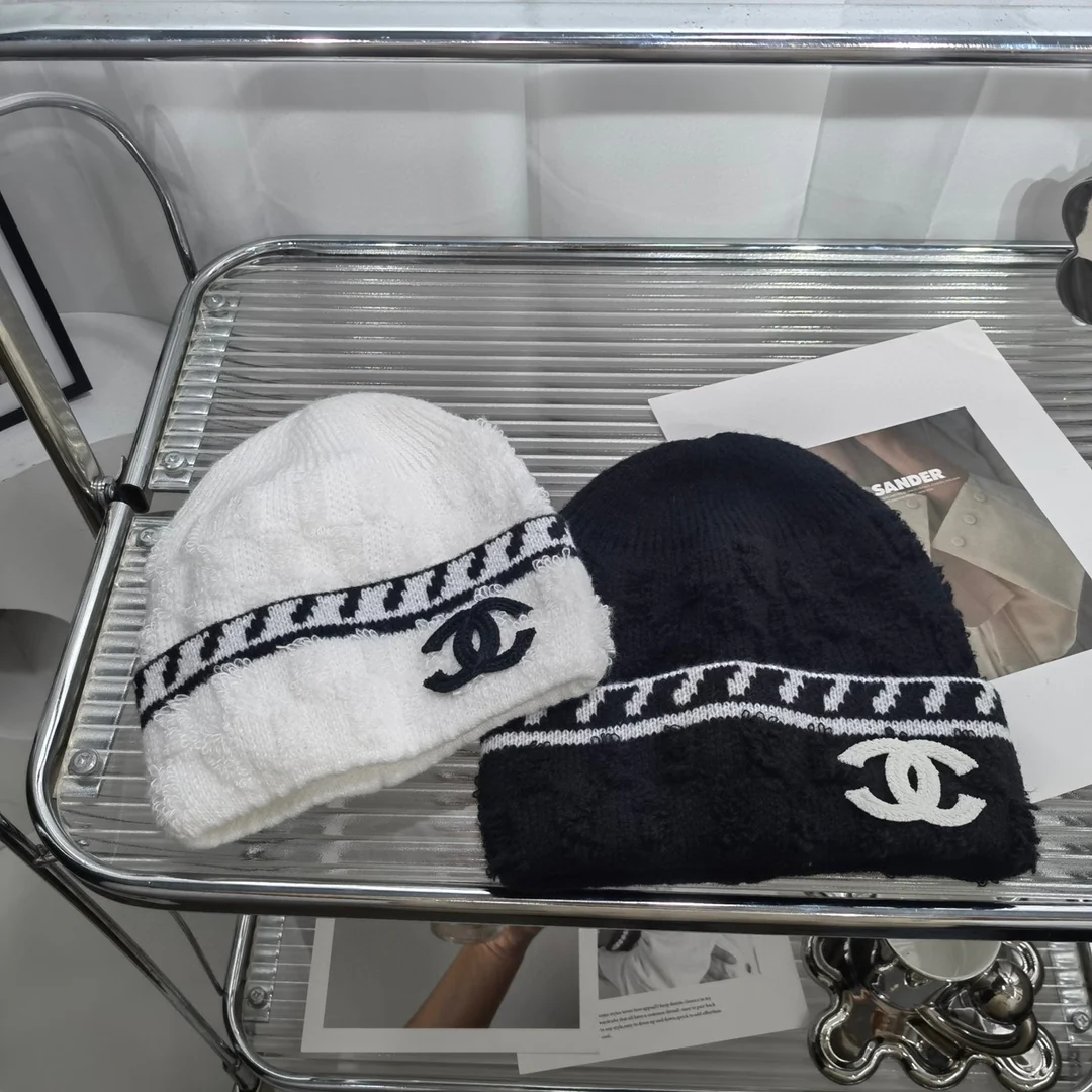 Chanel - Вязаная шапка - 1