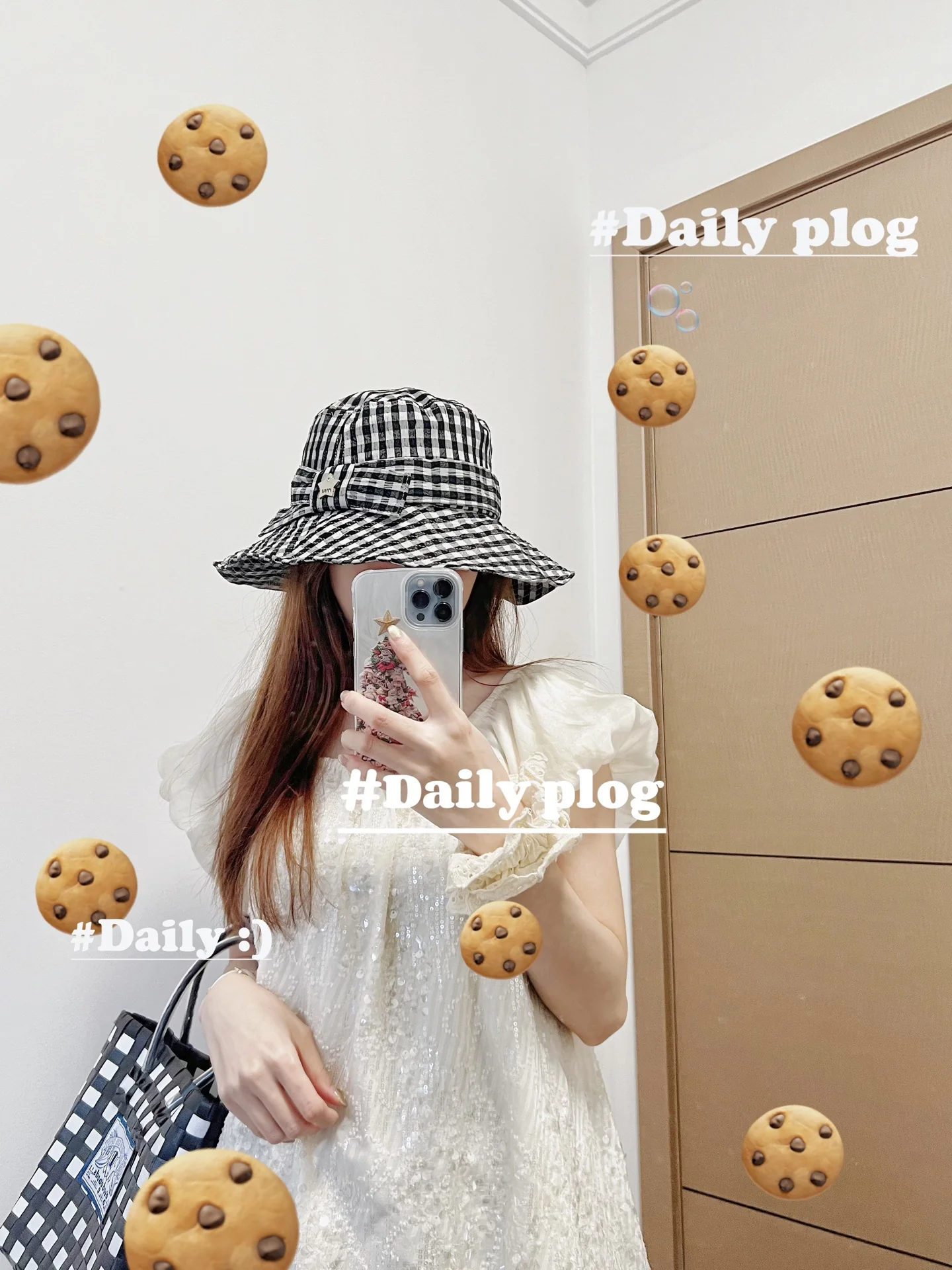 Панама в клетку в курортном стиле от Miu Miu - черная