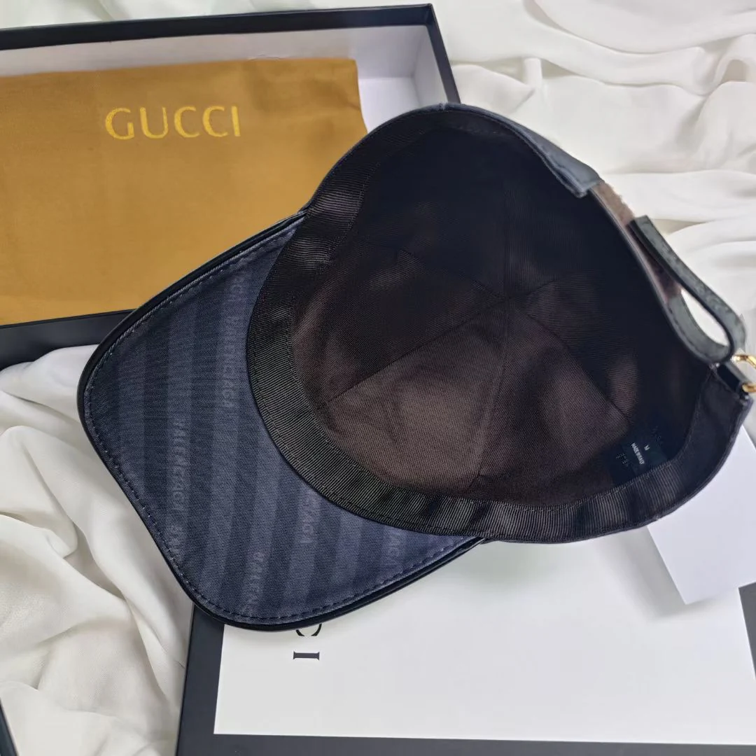 Полосатая бейсболка Balenciaga - черная