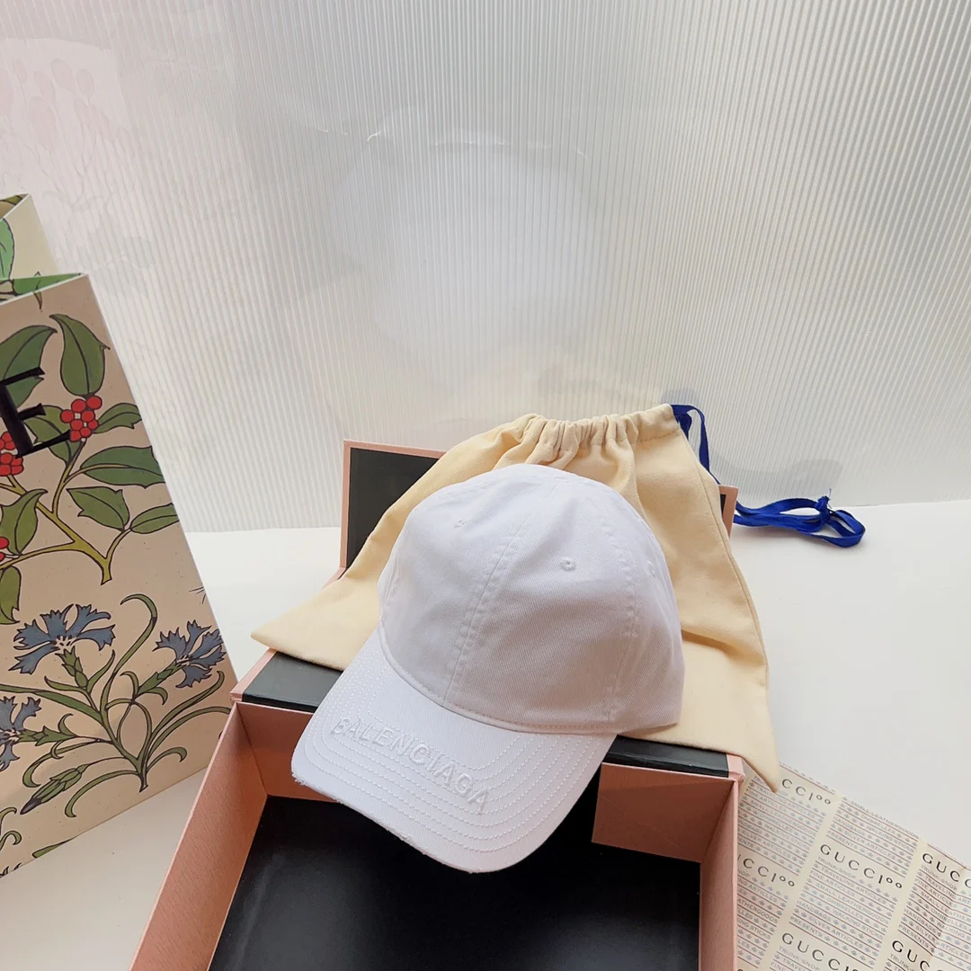 Бейсболка Balenciaga