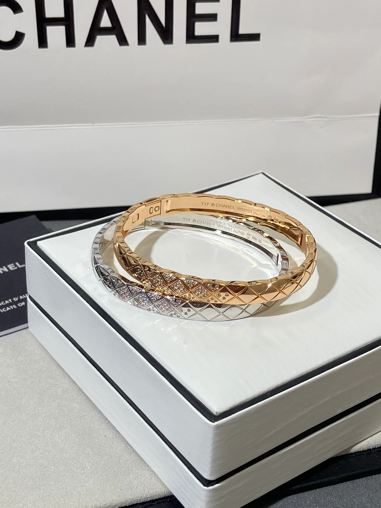 Браслет Chanel 105