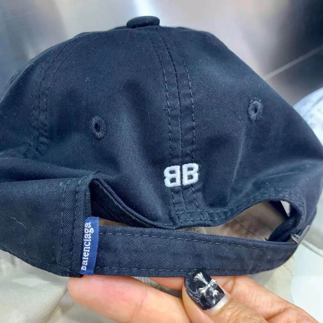 Бейсболка Balenciaga с вышивкой - 3