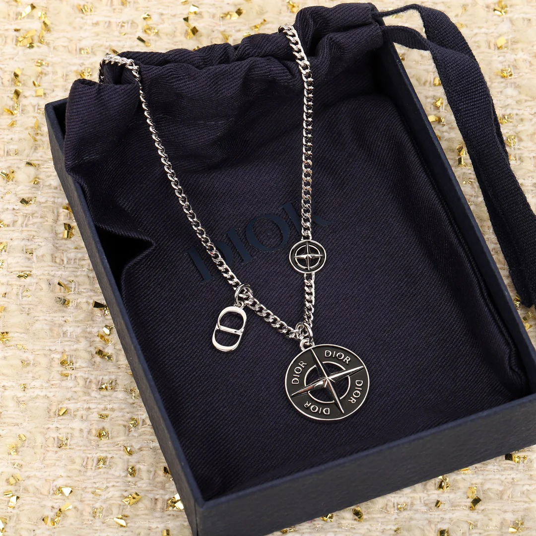 Колье Dior 139