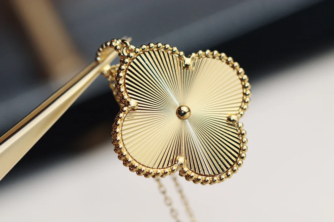 Van Vek - Колье 058