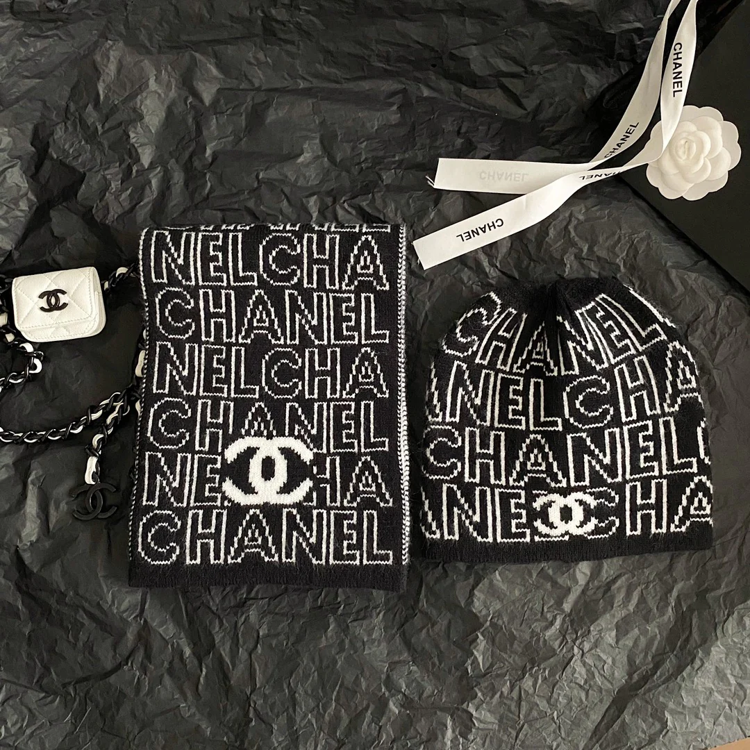 Chanel - Современная модная шерстяная вязаная шапка с буквой