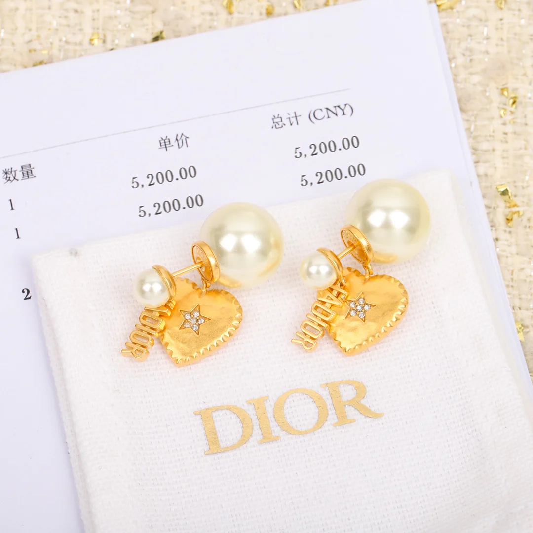 Серьги Dior 137