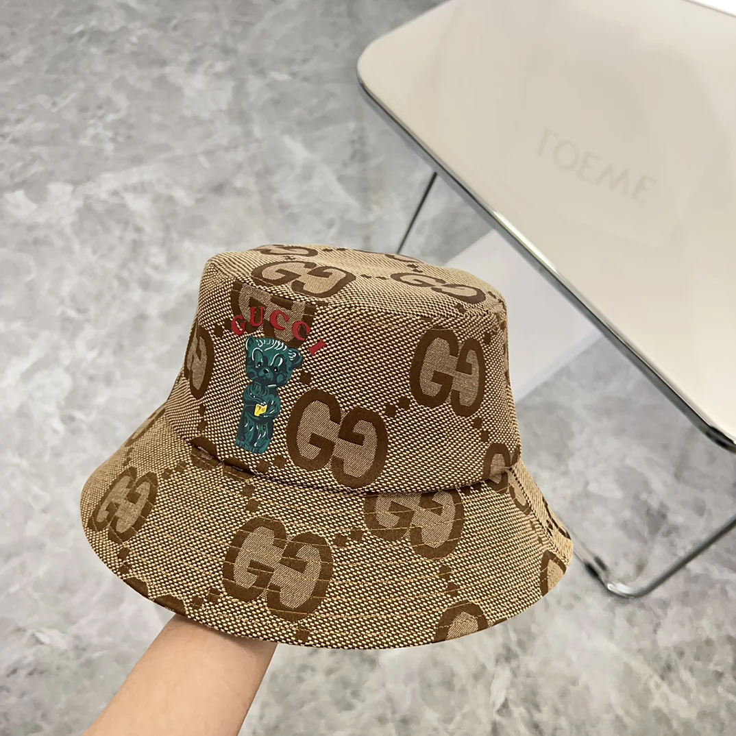 Панама Gucci с медвежьим рисунком - коричневая