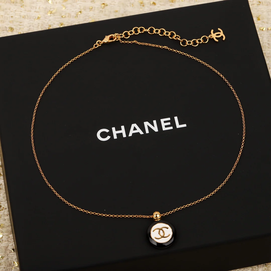 Chanel - Колье 497