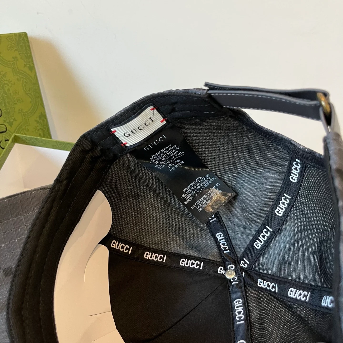 Бейсболка Gucci Classic Logo - черная