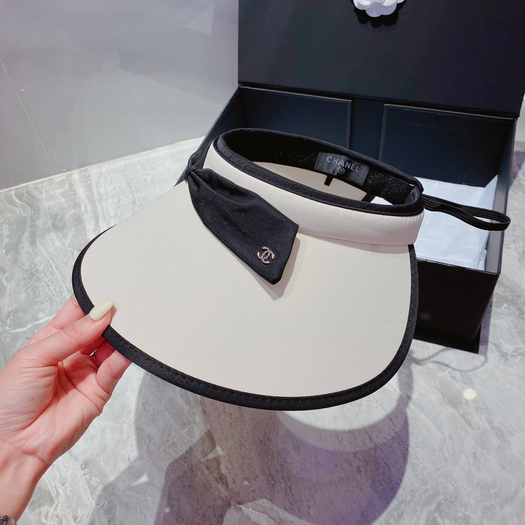 Новинка Chanel 2022 года - Солнцезащитная шляпа - Парик с открытыми губами - Белый