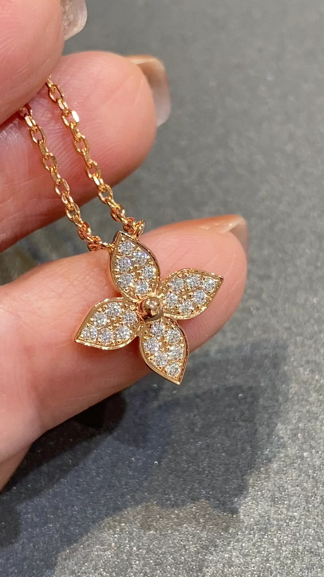 LV-Ожерелье 081