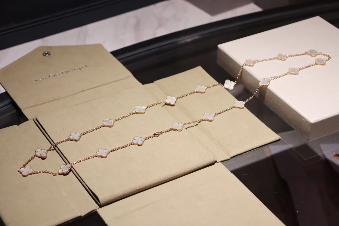 Van Vek - Колье 057