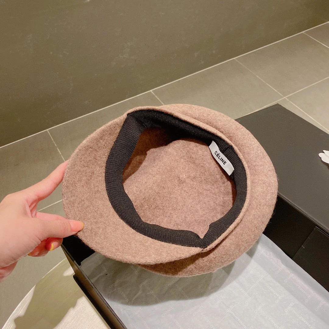 Шерстяной берет Celine — абрикосовый