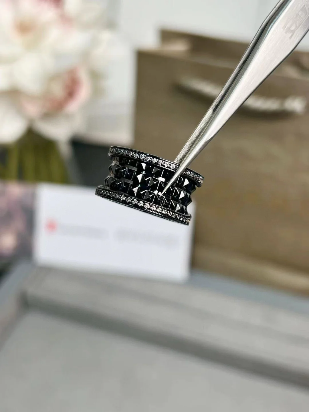 Кольцо Bvlgari 010