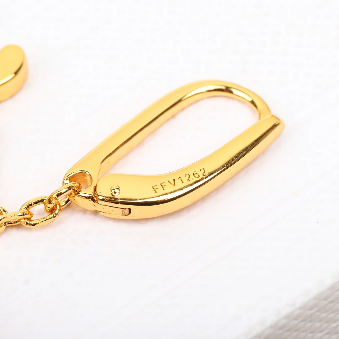 Серьги Celine 090