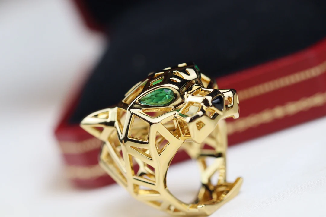 Кольцо Cartier ?Пантера? — унисекс — золото