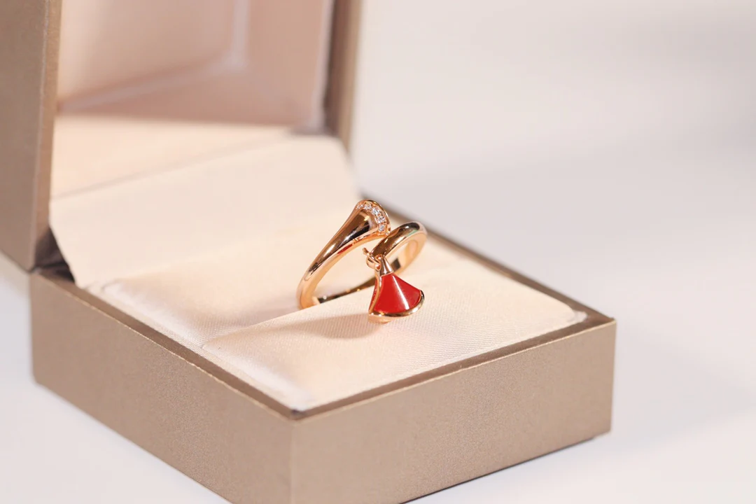 Кольцо Bvlgari - 53