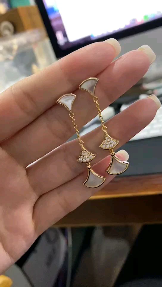 Серьги Bvlgari 006