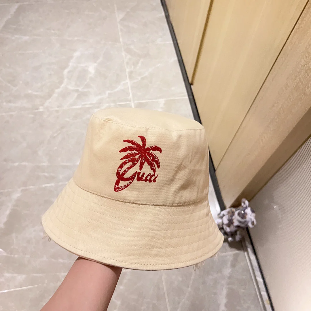 Новинка начала осени 2023 года от Gucci - Рыбацкая шляпа