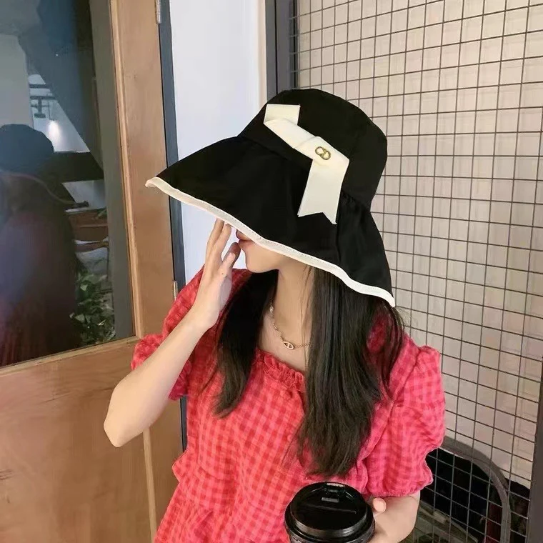 Dior - Черная виниловая широкополая солнцезащитная шляпа - Ткань, устойчивая к УФ-излучению