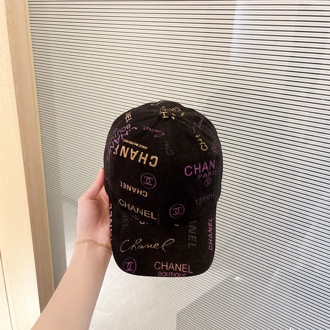 Бейсболка Chanel 2022 Graffiti - 2 цвета