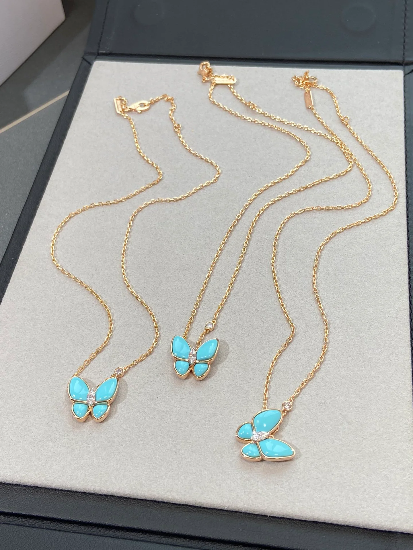 Van Vuitton - Колье 139