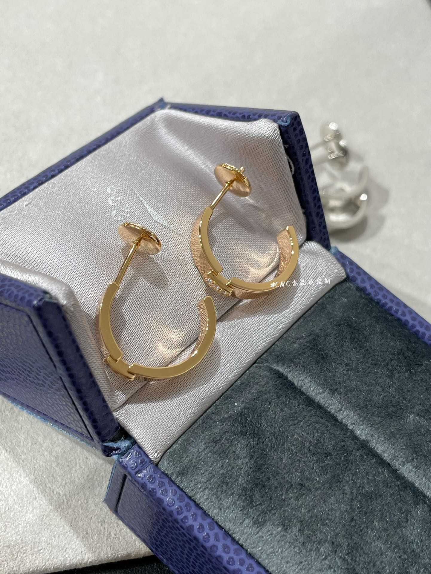 Серьги Chaumet 010