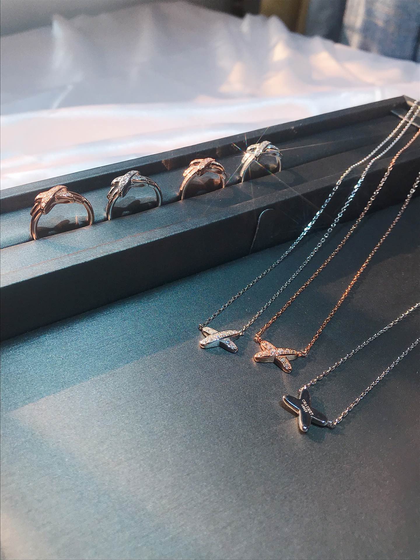 Chaumet - Колье с бриллиантами в виде креста - Кольцо