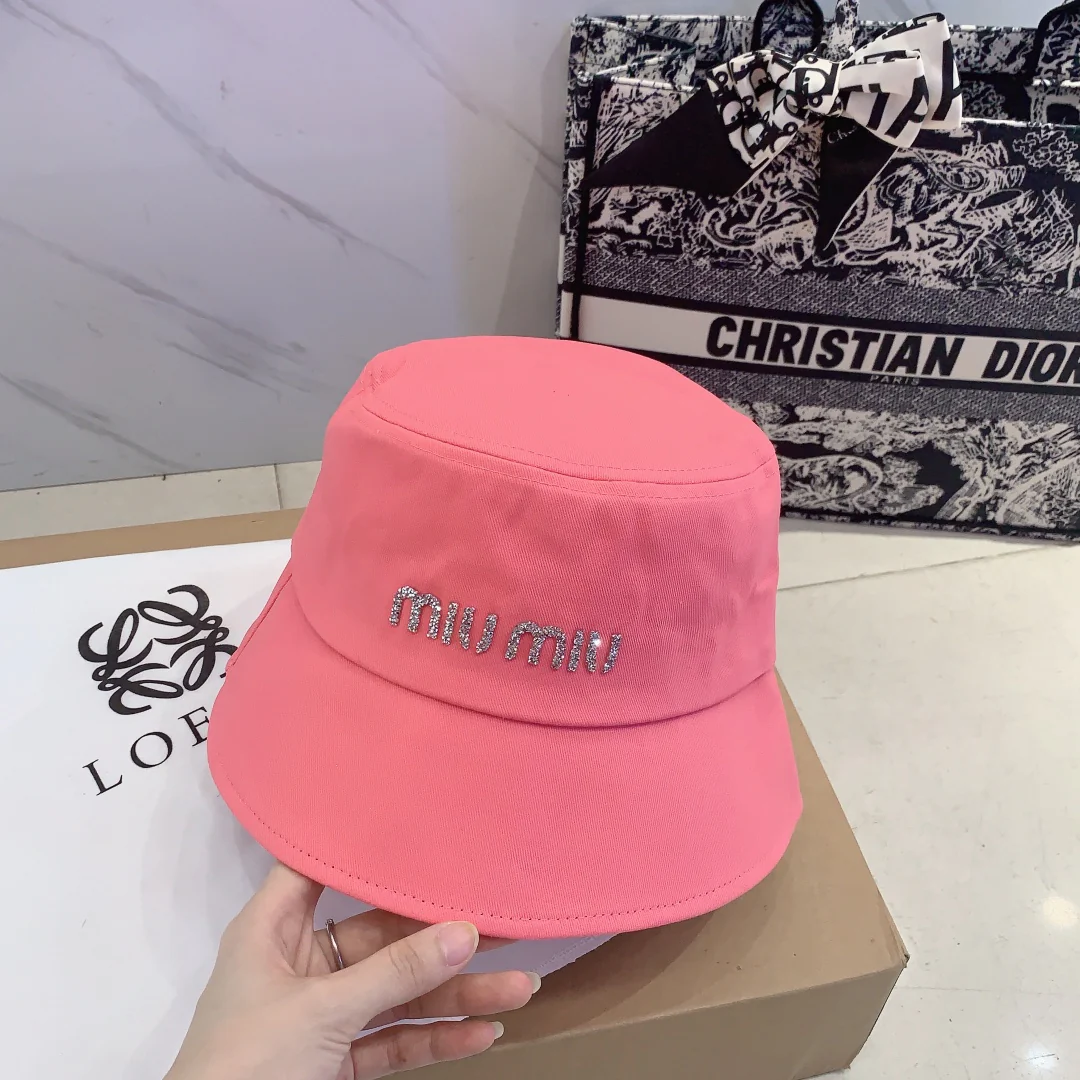 Miu Miu - Рыбацкая шляпа с ромбовидным рисунком в виде букв