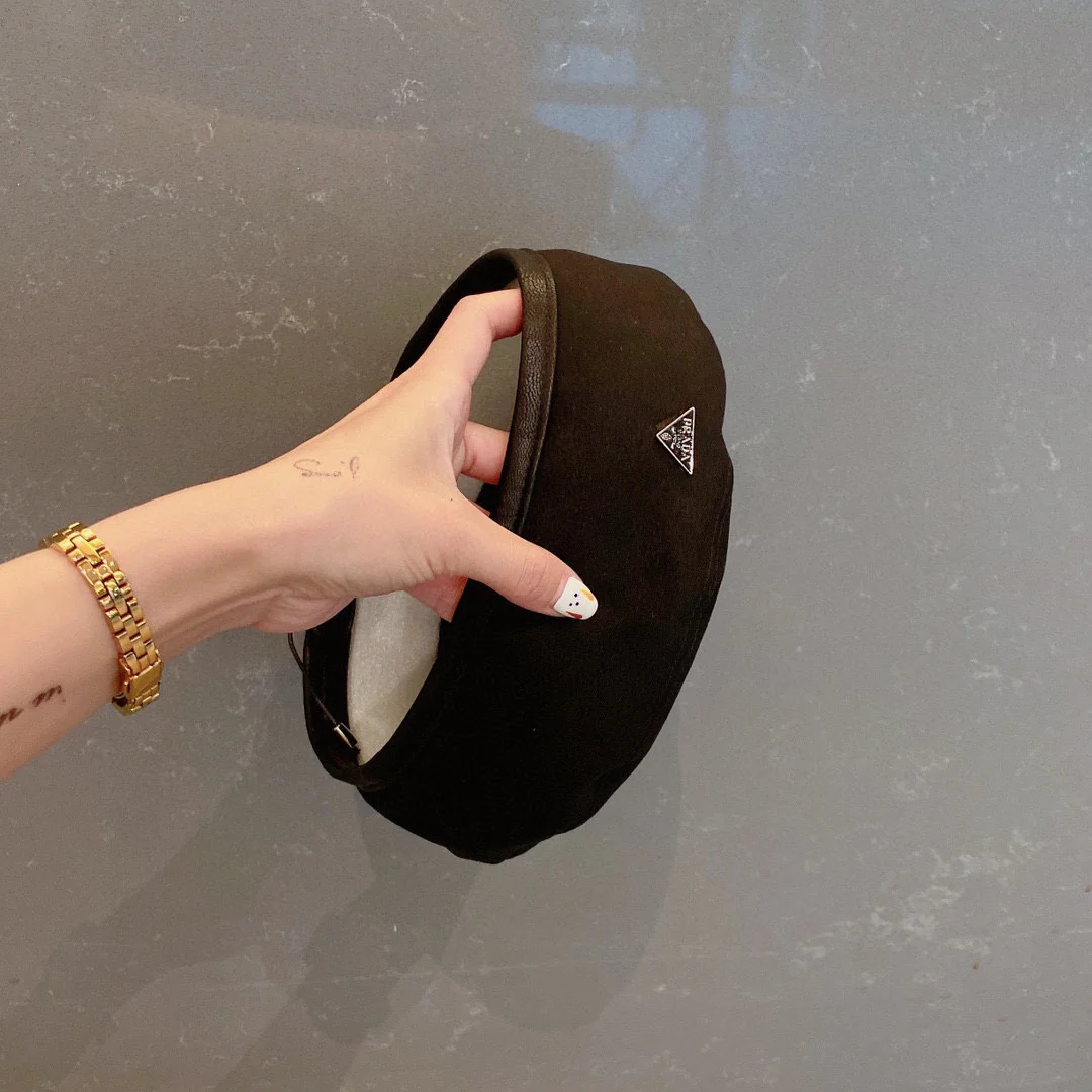 Шерстяной берет Prada - черный - 2