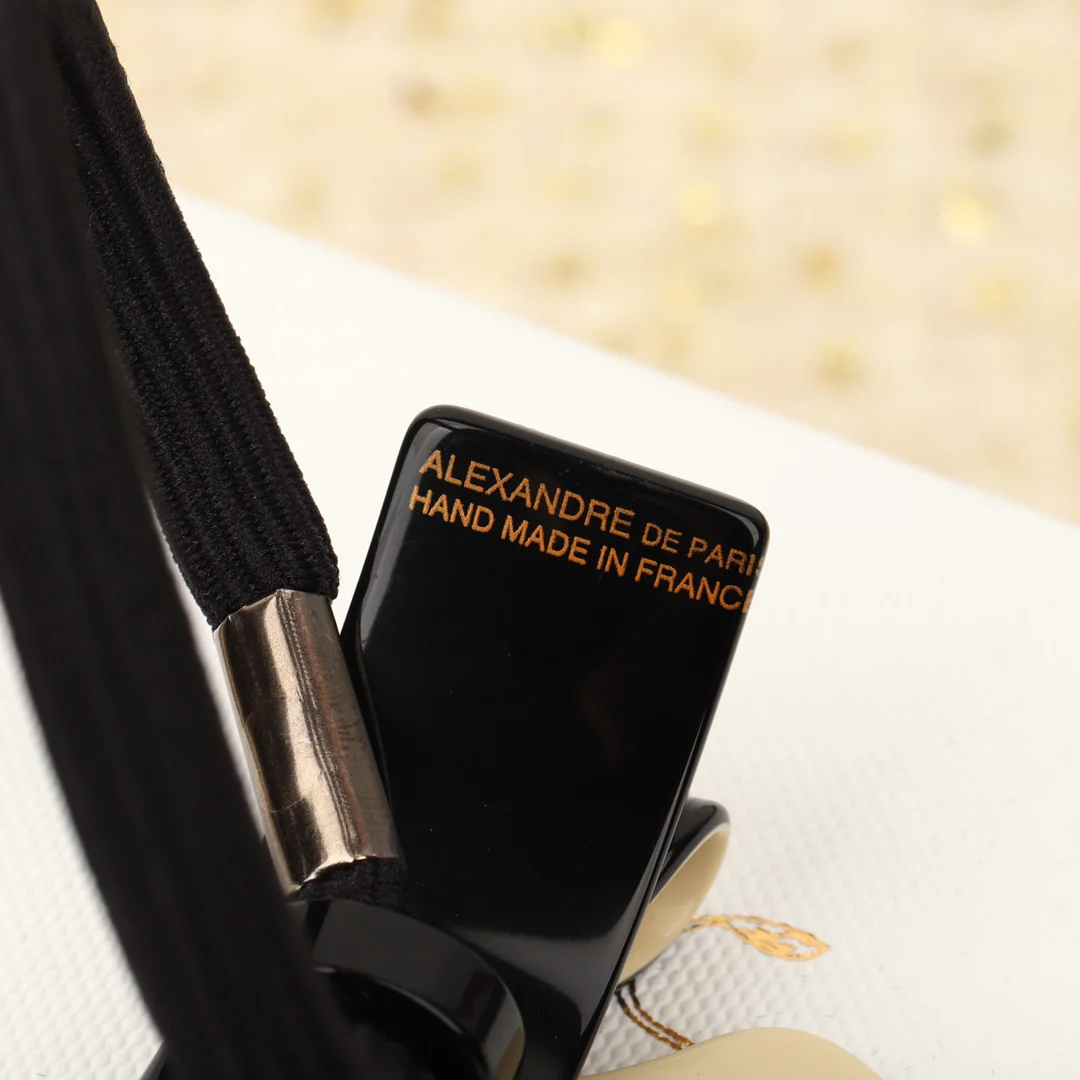 Заколка для волос Chanel 010