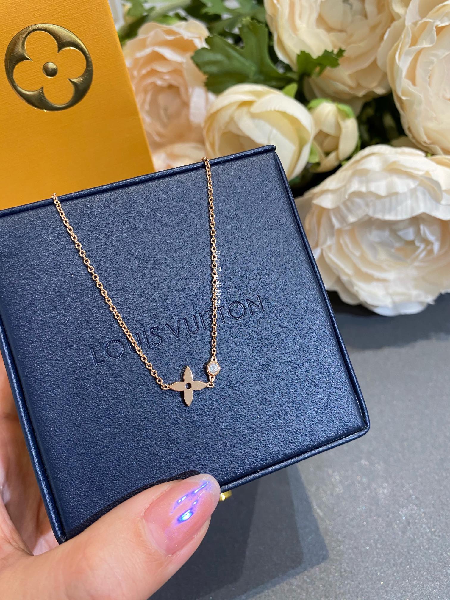 LV-Ожерелье-10