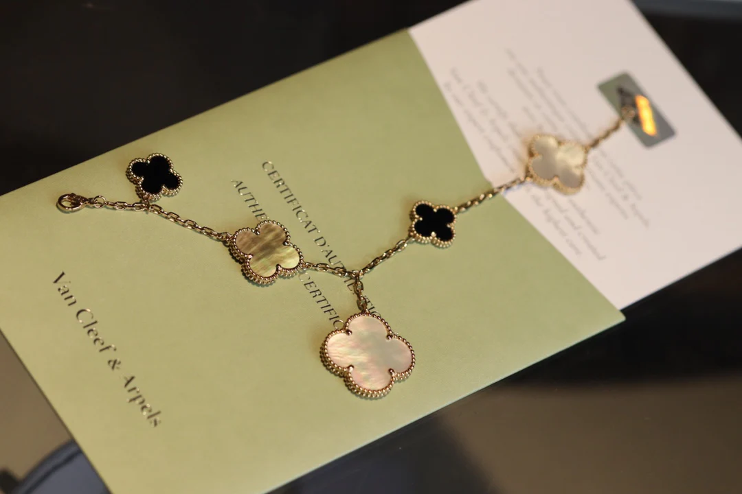 Van Vek - Браслет 073