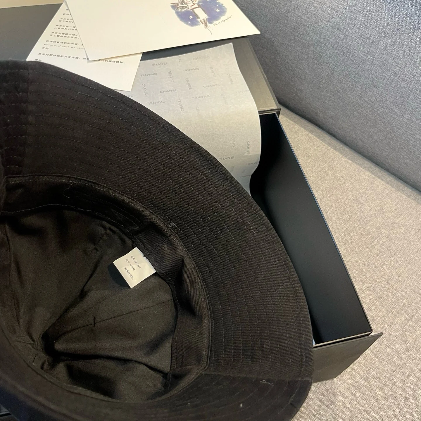 Рыбацкая шляпа Miu Miu с кошачьими ушками - Черная - 1