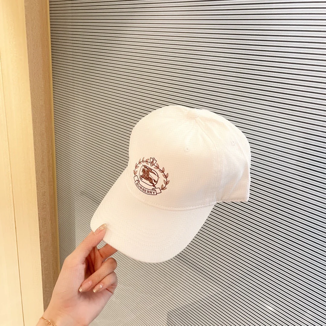 Burberry - Классическая бейсболка