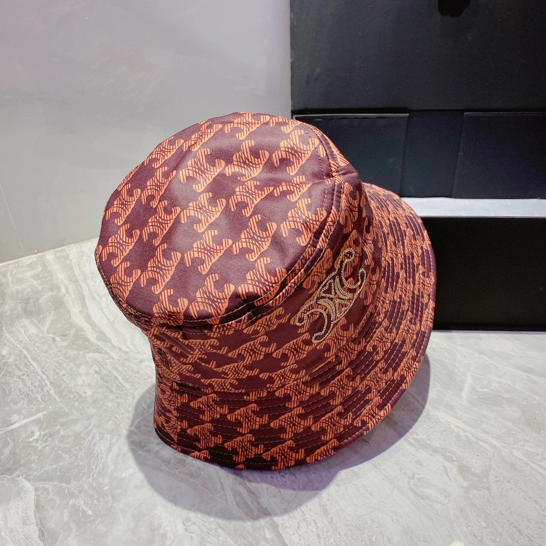 Шляпа рыбака с монограммой Celine Arc de Triomphe