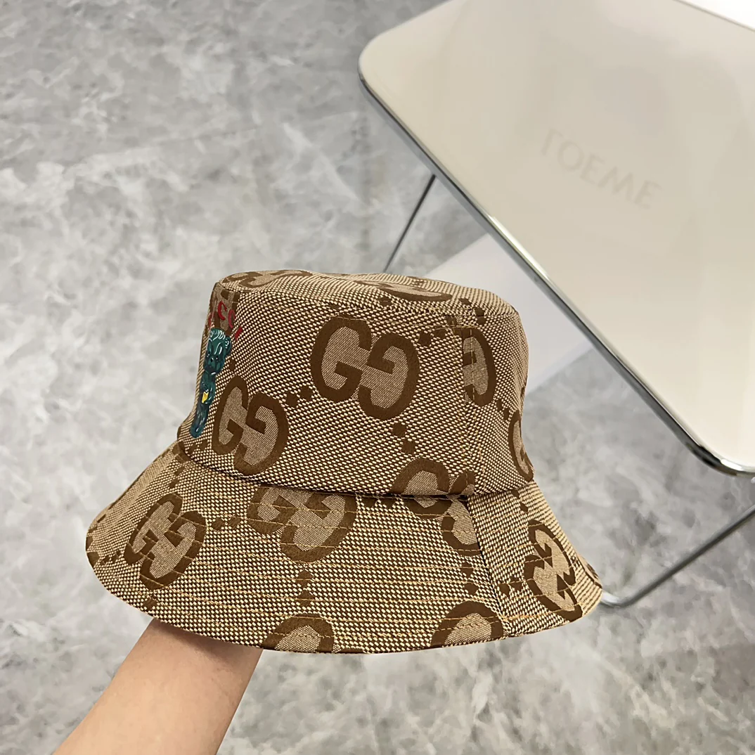 Панама Gucci с медвежьим рисунком - коричневая