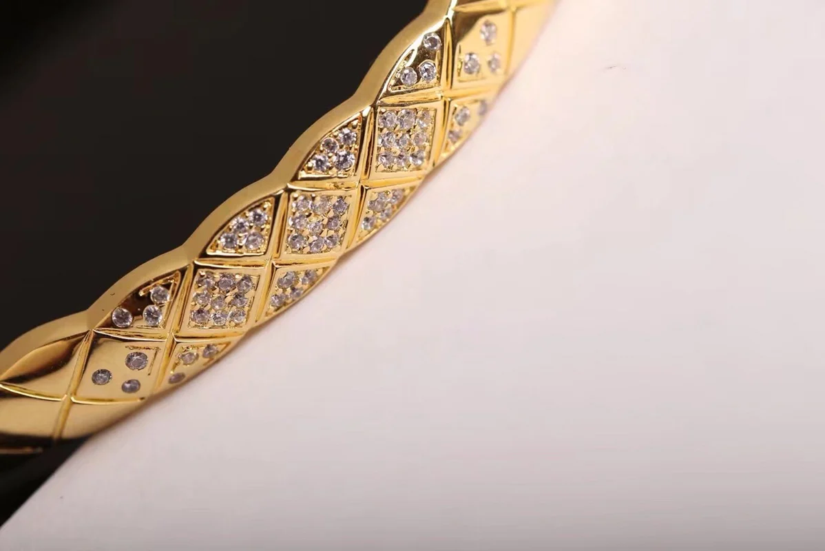 Браслет Chanel 105