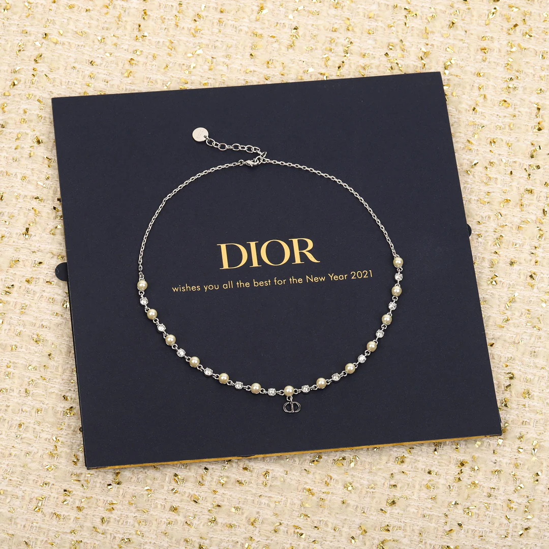 Колье Dior 137