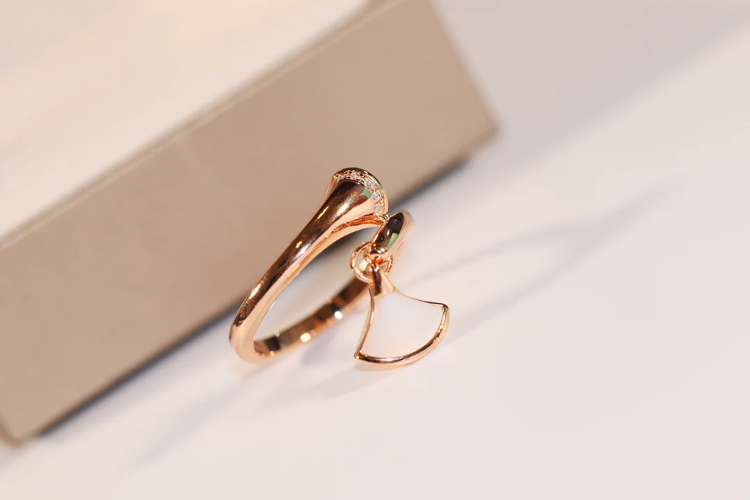 Кольцо Bvlgari - 53