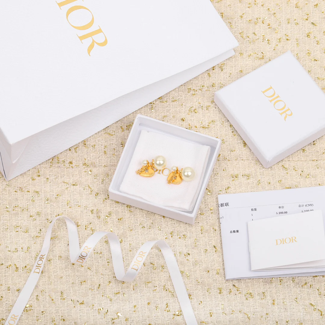 Серьги Dior 137