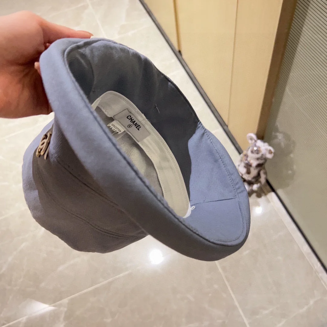 Новинка сезона весна/лето 2023 от Chanel — Необычная рыбацкая шляпа