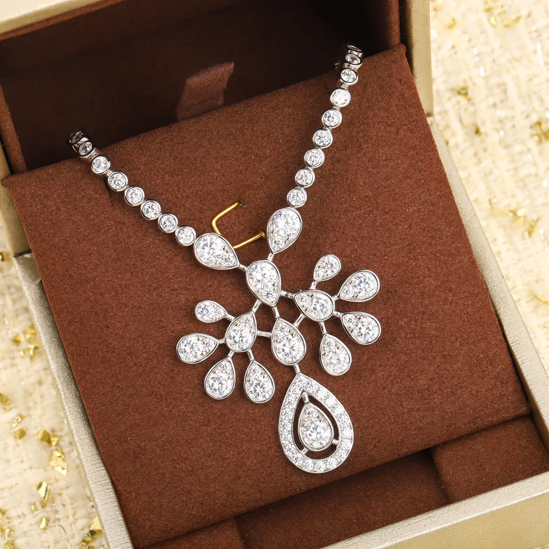 Колье Chaumet 030