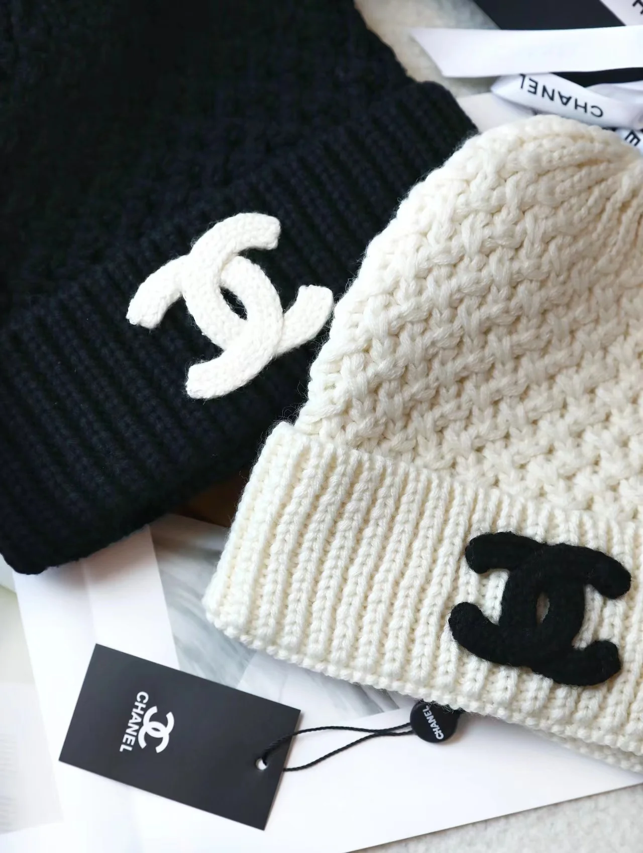 Chanel - Новая вязаная шапка с рисунком ананаса - Черная