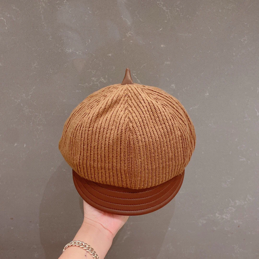 Prada - Вязаная бейсболка - Коричневая