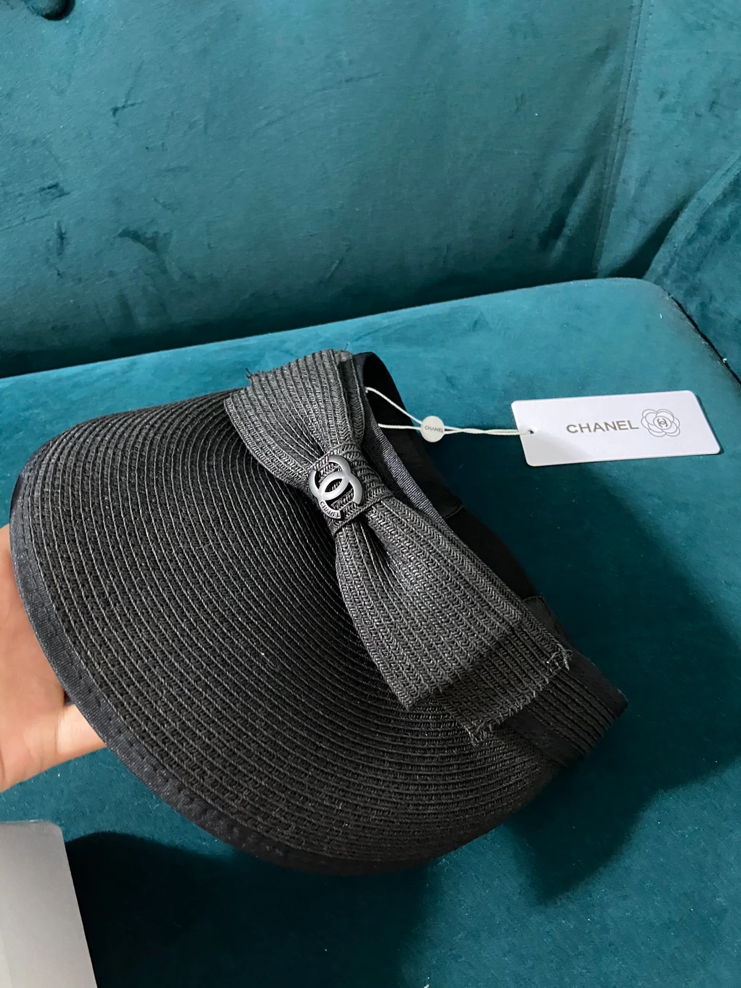 Пляжная шляпа Chanel с плетеным бантом - идеально подходит для пляжа - 1