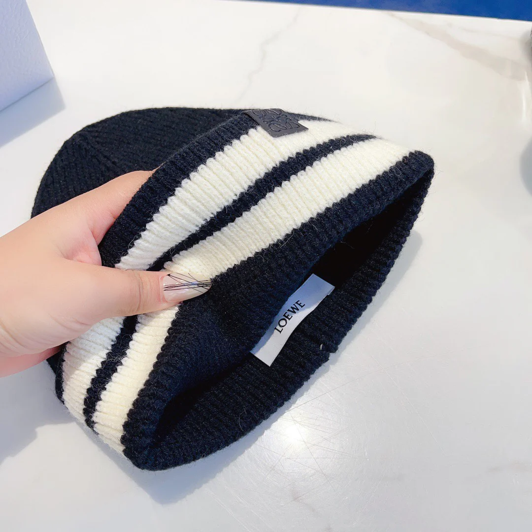 Lolwei - Шерстяная шапка - В стиле Бай Цзинтин - Унисекс - Черная