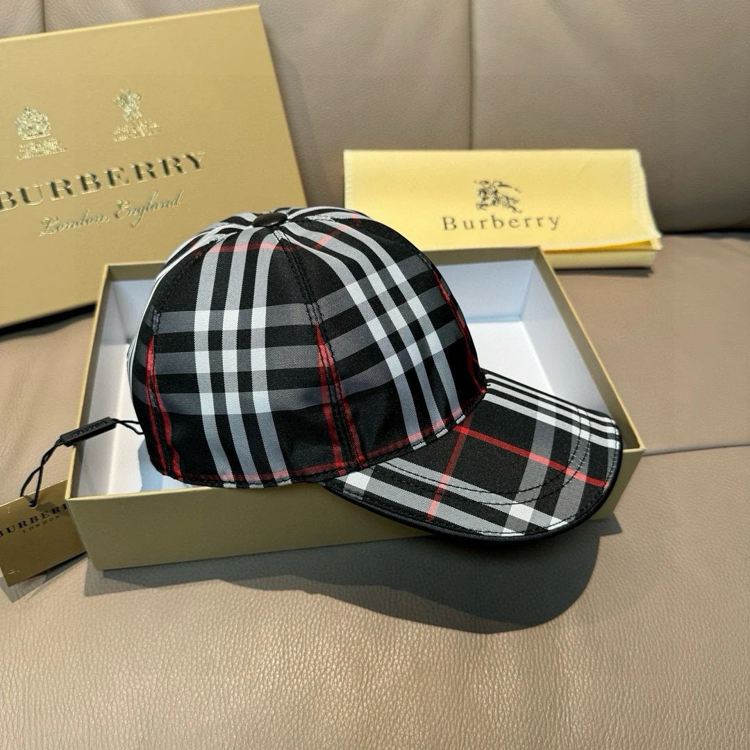 Бейсболка Burberry Classic Check - Черная - 1